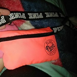 New pink fany pack